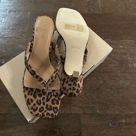 J.Crew-Microsuede kitten-heel sandals-leopard print-size 7.5 New in box. - Picture 13 of 13